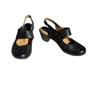 Softspot‎ Black leather wedge slingback Maryjane Perforated floral design 8.5